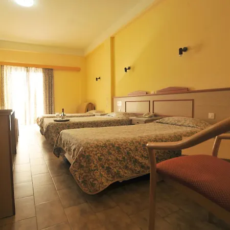 Ilis Hotel 3*